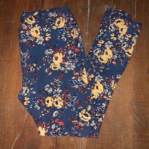 LULAROE TC LEGGINGS NWOT